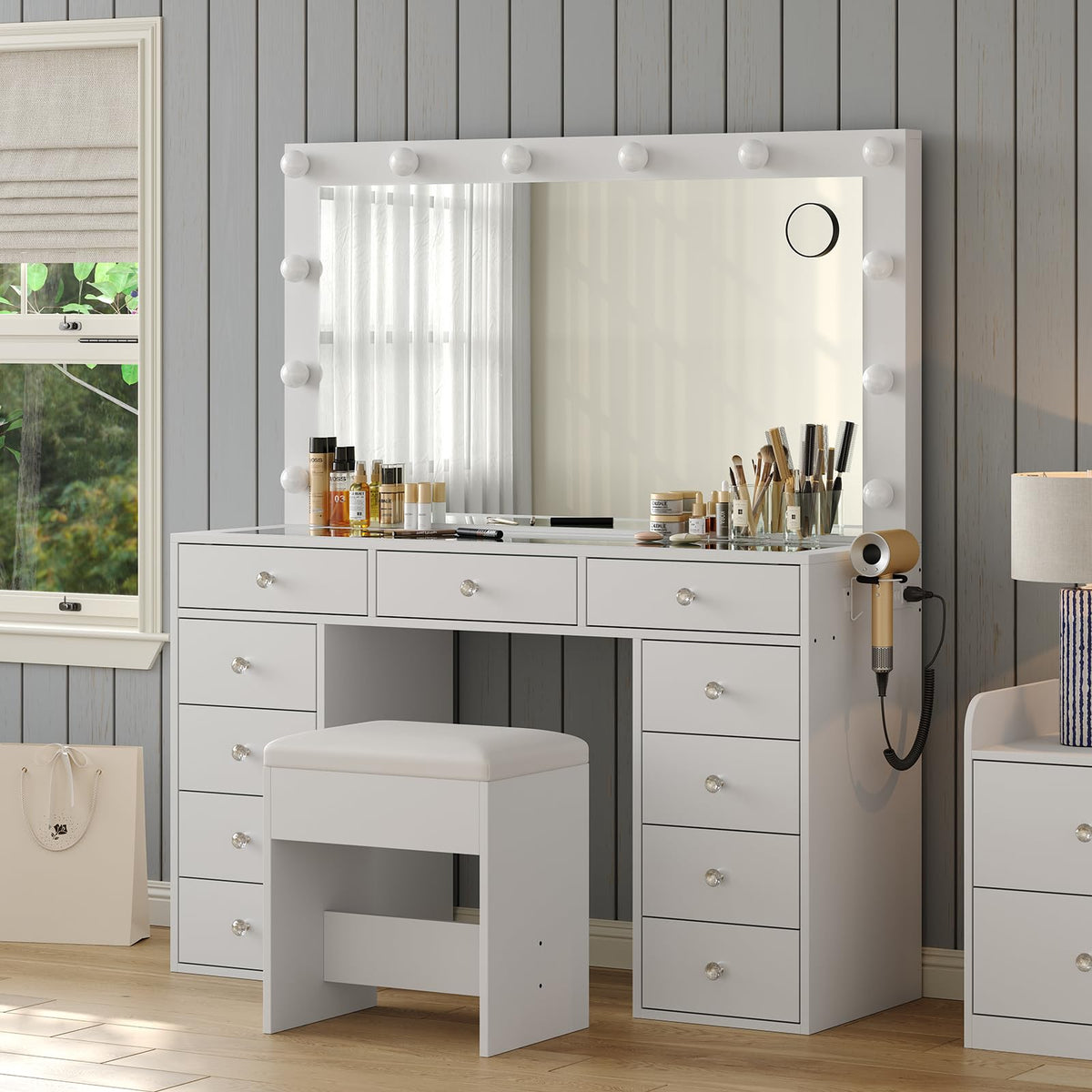White Vanity Desk with Mirror and Chair A881111