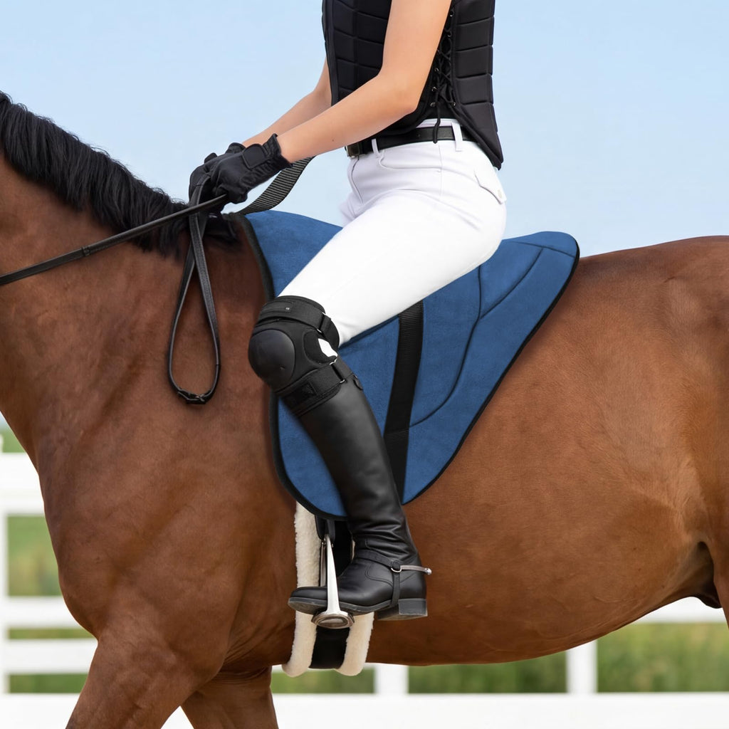 Horse Riding Pad with Adjustable Girth M477